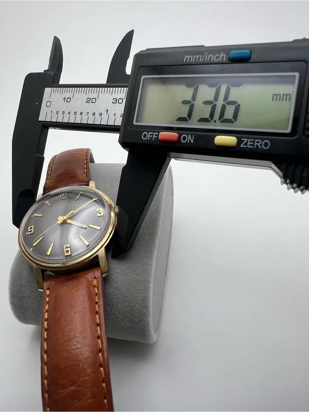 Jubilee Vintage Gold-Tone Wristwatch with Brown Leather Strap